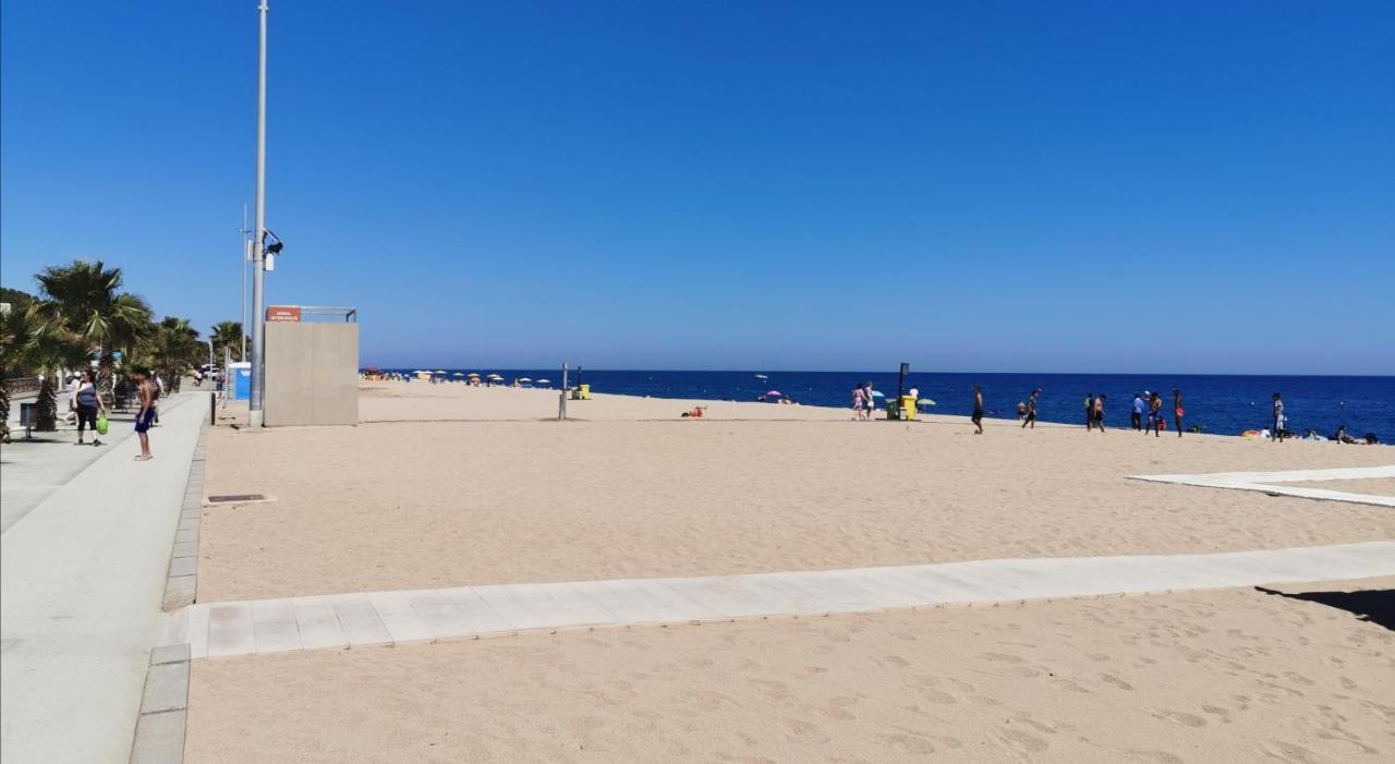 Apartamento A 100 Metros De La Playa Пинеда-де-Мар Экстерьер фото